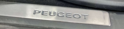 PEUGEOT 3008 Hybrid 225 e-EAT8 GT