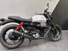 MOTO-GUZZI V7
