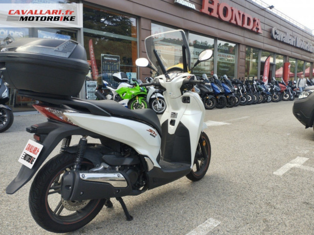 HONDA SH 300 i