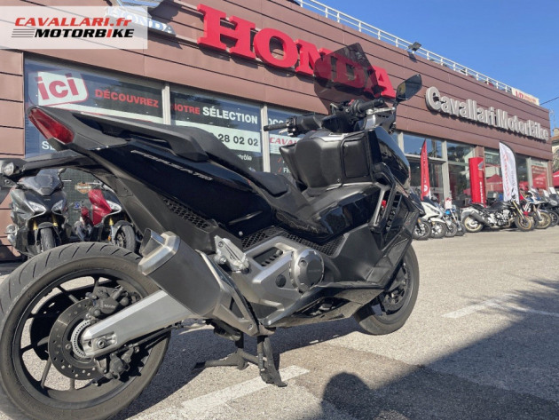 HONDA FORZA 750