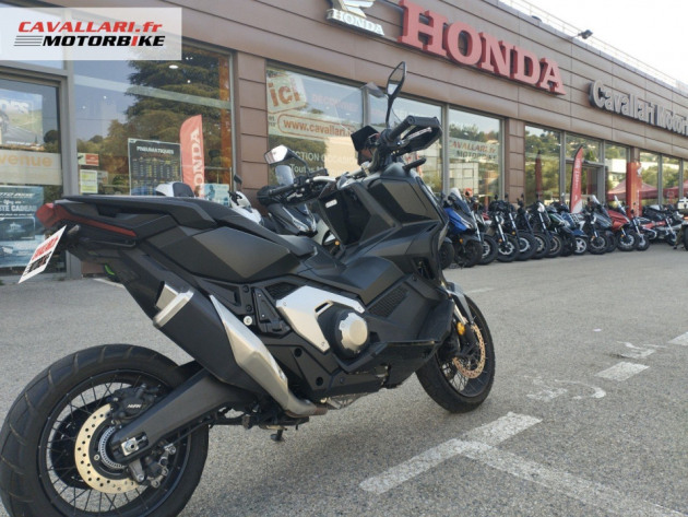 HONDA X-ADV 750