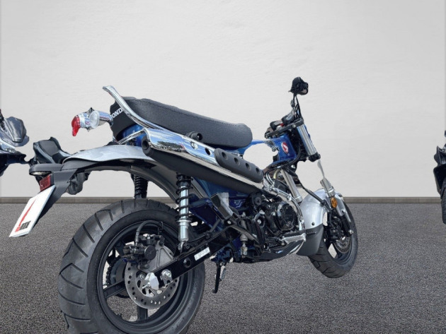 HONDA ST 125 DAX