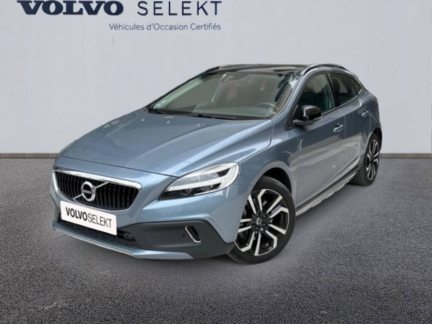 VOLVO V40 Cross Country D2 AdBlue 120 ch Signature Edition