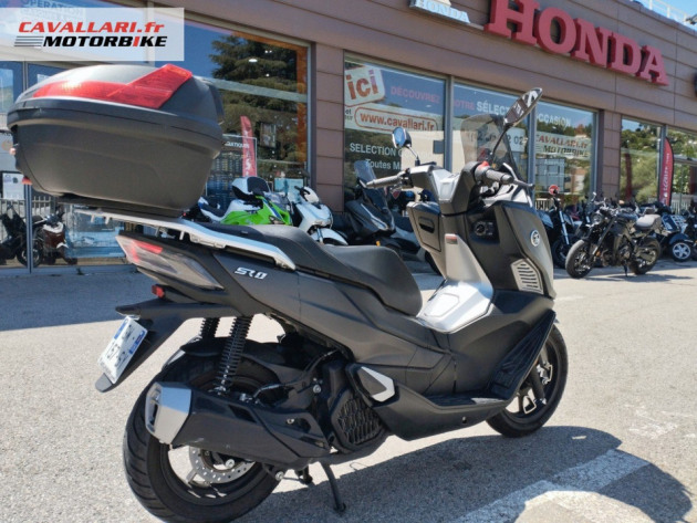 VOGE 125 R