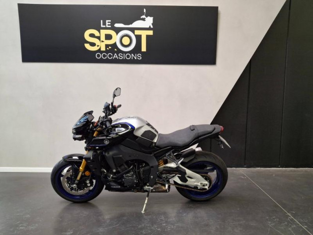 YAMAHA MT