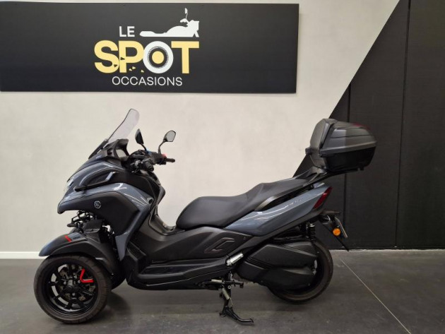 YAMAHA Tricity