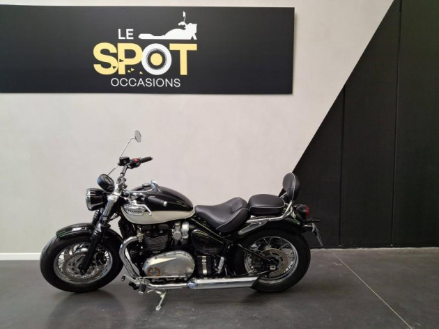 TRIUMPH Bonneville