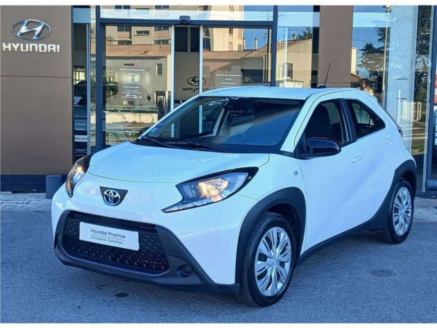 TOYOTA AYGO X
