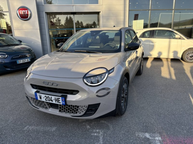 FIAT 600 1.2 Hybrid 136ch DCT6